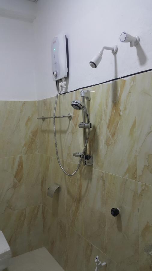 City Capital Hostel Anuradhapura Bagian luar foto